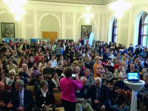 Born to Explore.  Astronauten im Petrinum